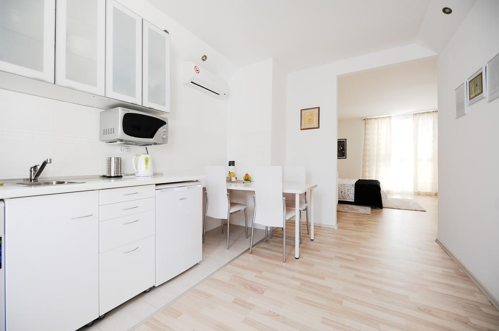 Studios Artessa Apartman *